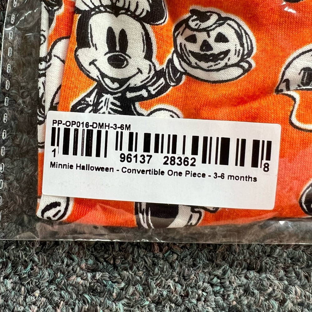 Posh Peanut x Disney Minnie Mouse Halloween Bamboo Convertible One Piece Footie - Picture 3 of 6